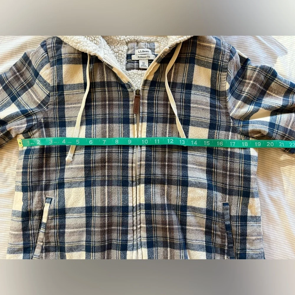 L.L. Bean Scotch Plaid Flannel Sherpa Lined Zip Up Hoodie - Picture 6 of 9